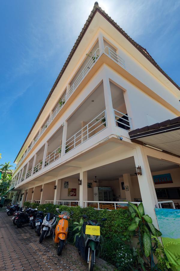 Smile House Karon Hotel Exterior foto