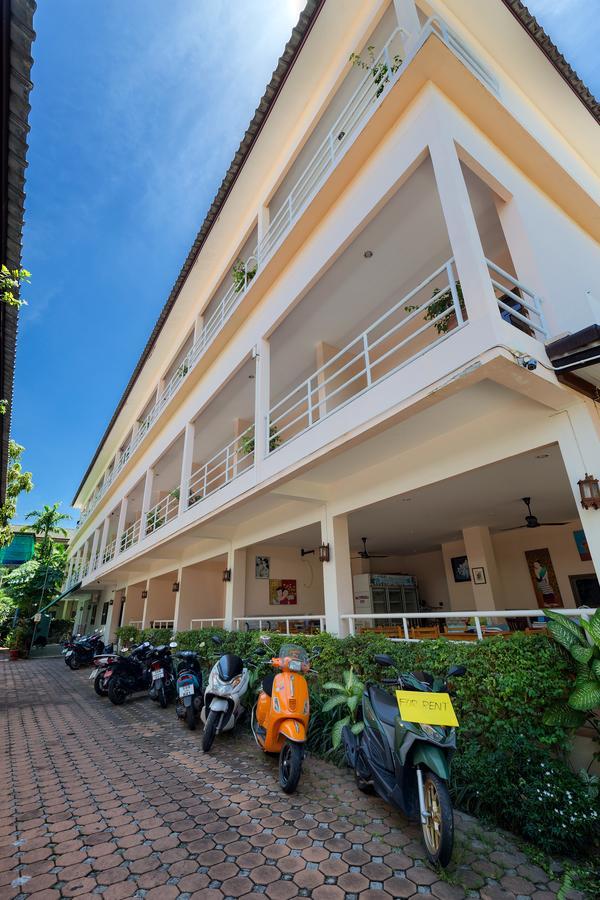 Smile House Karon Hotel Exterior foto