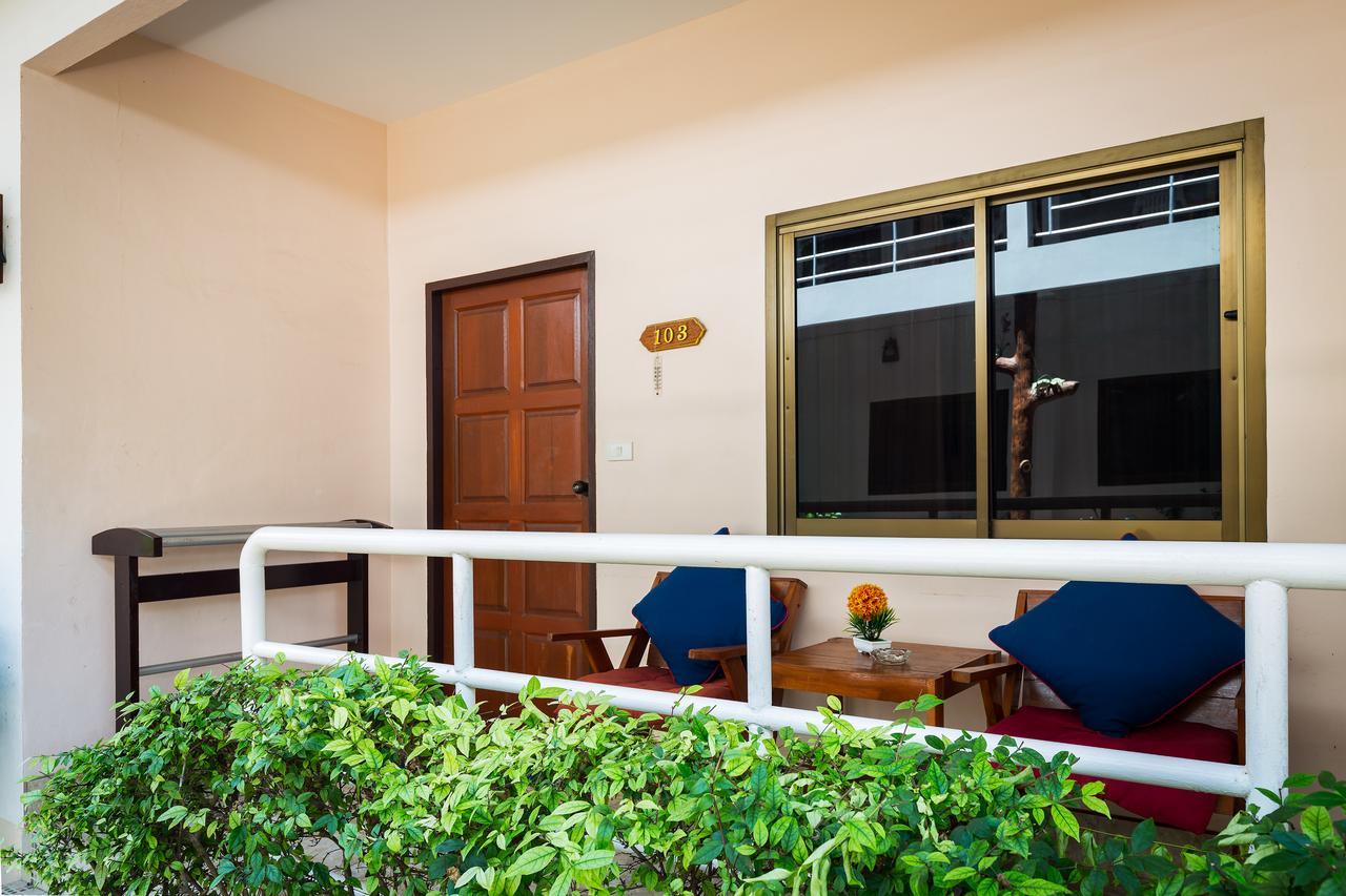 Smile House Karon Hotel Exterior foto
